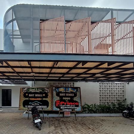 Urbanview Hotel Subali بوروكيرتو المظهر الخارجي الصورة